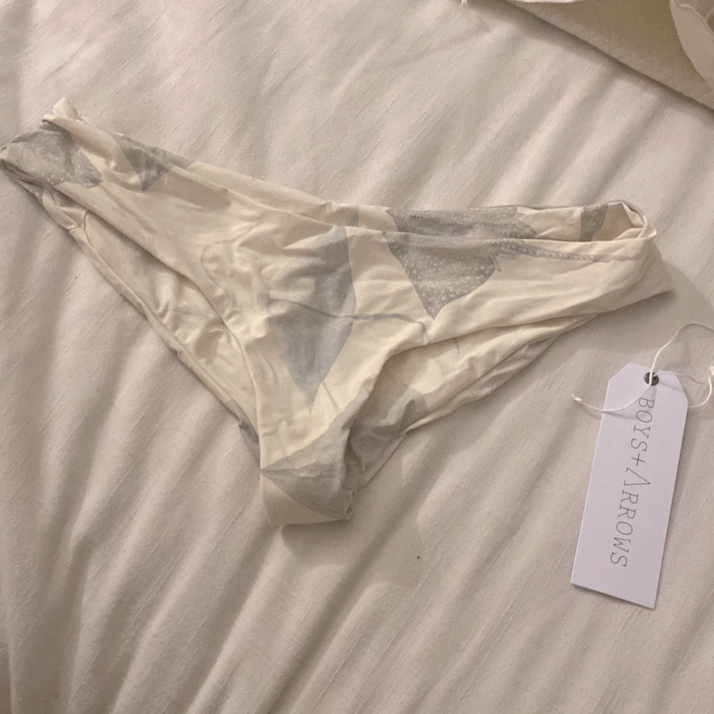 RARE Wing Woman yaya bottoms in xs!